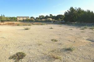 Picture of listing #323827600. Land for sale in Arpaillargues-et-Aureillac