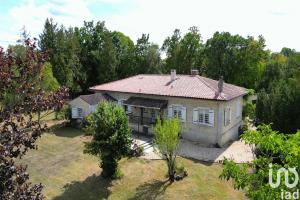 Photo de l'annonce nº 323964509. Maison à vendre sur Saint-Même-les-Carrières