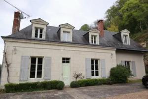 Picture of listing #323987900. House for sale in La Chartre-sur-le-Loir