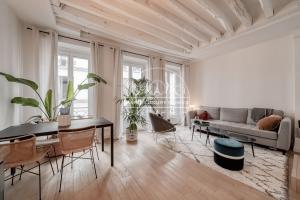 Picture of listing #323992414. Appartment for sale in Paris