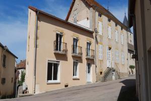 Picture of listing #324062857. Appartment for sale in La Clayette