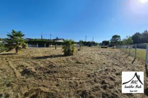 Thumbnail of property #324157423. Click for details