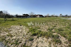 Picture of listing #324197595. Land for sale in Arelaune-en-Seine