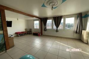 Thumbnail of property #324240470. Click for details