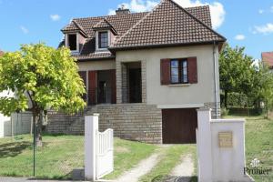 Picture of listing #324268538. House for sale in Autun