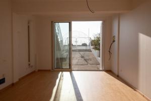 Picture of listing #324275183. Appartment for sale in Royan