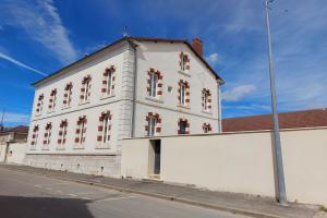 Picture of listing #324374258. Appartment for sale in Bourges
