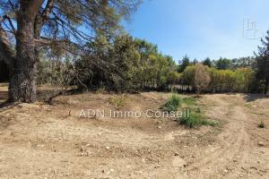 Picture of listing #324444644. Land for sale in Lambesc