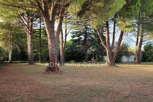 Picture of listing #324444646. Land for sale in Vernègues