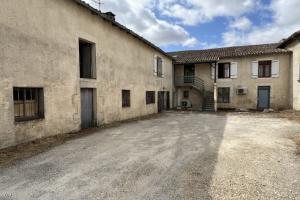 Picture of listing #324466009. House for sale in Sauzé-Vaussais