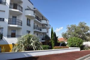 Picture of listing #324478249. Appartment for sale in Royan