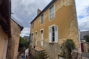 Picture of listing #324522365. House for sale in Seiches-sur-le-Loir