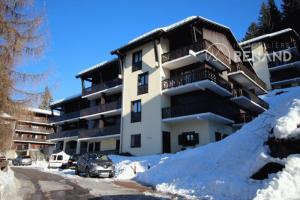 Picture of listing #324691857. Appartment for sale in Les Carroz d'Araches