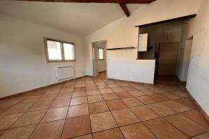 Picture of listing #324772853. Appartment for sale in Nîmes