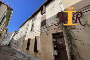 Picture of listing #324825289. Building for sale in Arles