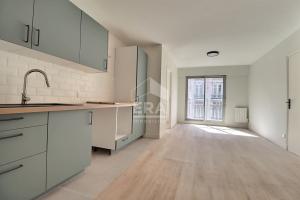 Picture of listing #324865046. Appartment for sale in Saint-Denis