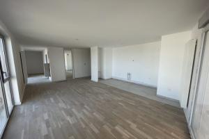 Thumbnail of property #324907105. Click for details
