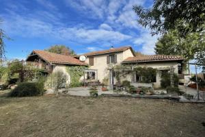 Picture of listing #324947136. House for sale in Castelnau-Magnoac