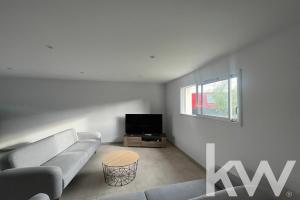 Thumbnail of property #324975567. Click for details