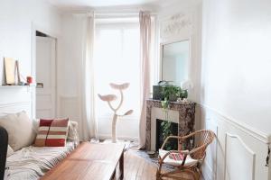 Picture of listing #325049581. Appartment for sale in Paris