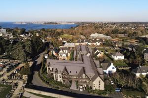 Picture of listing #325060213. Appartment for sale in Dinard
