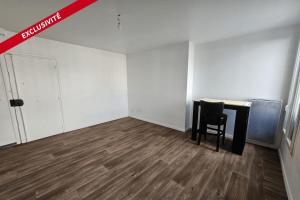 Picture of listing #325136786. Appartment for sale in Saint-Denis