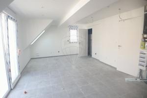 Thumbnail of property #325142717. Click for details