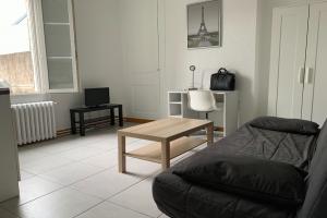 Picture of listing #325164016. Appartment for sale in Tours