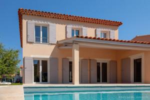 Picture of listing #325330110. House for sale in Saint-Estève-Janson