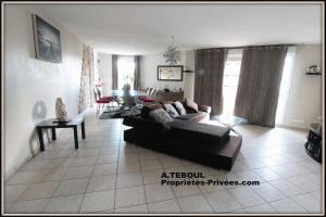 Picture of listing #325367421. Appartment for sale in Villeurbanne