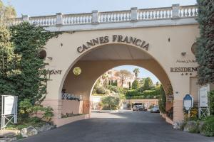 Picture of listing #325386827. Appartment for sale in Cannes