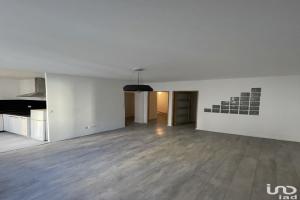 Picture of listing #325407827. Appartment for sale in Marseille