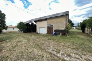 Thumbnail of property #325415992. Click for details