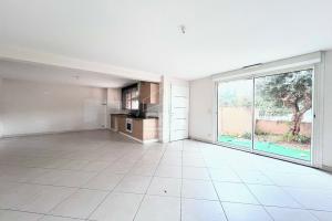 Picture of listing #325418435. Appartment for sale in Perpignan