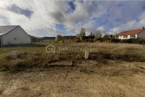 Picture of listing #325531375. Land for sale in Bourges