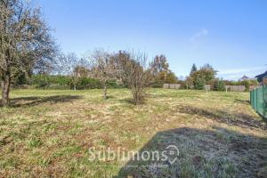 Picture of listing #325553147. Land for sale in Baden