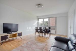 Picture of listing #325576612. Appartment for sale in Lille