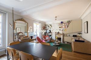 Picture of listing #325590865. Appartment for sale in Paris