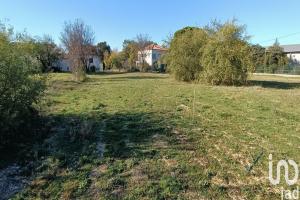 Picture of listing #325808647. Land for sale in Carpentras