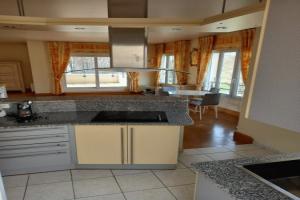 Thumbnail of property #325850497. Click for details