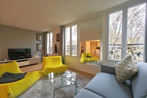 Picture of listing #325888026. Appartment for sale in Paris