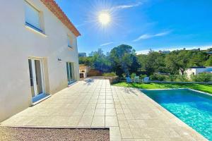 Picture of listing #325897450. House for sale in Fréjus