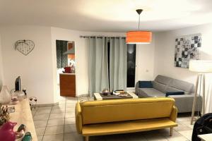 Picture of listing #325899493. Appartment for sale in Saint-Denis