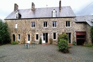 Picture of listing #325906056. House for sale in Saint-Malo-de-la-Lande