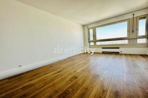 Picture of listing #325908102. Appartment for sale in Paris