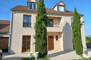 Picture of listing #325911206. House for sale in Varennes-sur-Seine