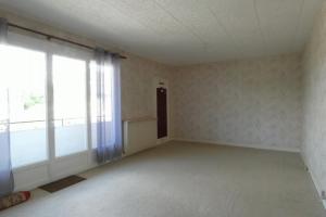 Thumbnail of property #325913160. Click for details