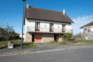 Picture of listing #325913355. House for sale in Saint-Yrieix-la-Perche