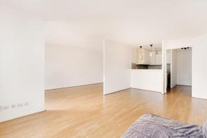 Picture of listing #325913930. Appartment for sale in Romainville