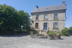 Picture of listing #325914736. House for sale in Pré-en-Pail-Saint-Samson